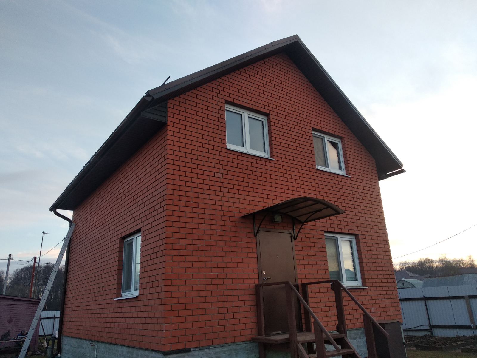Двускатная кровля в Шаховском районе